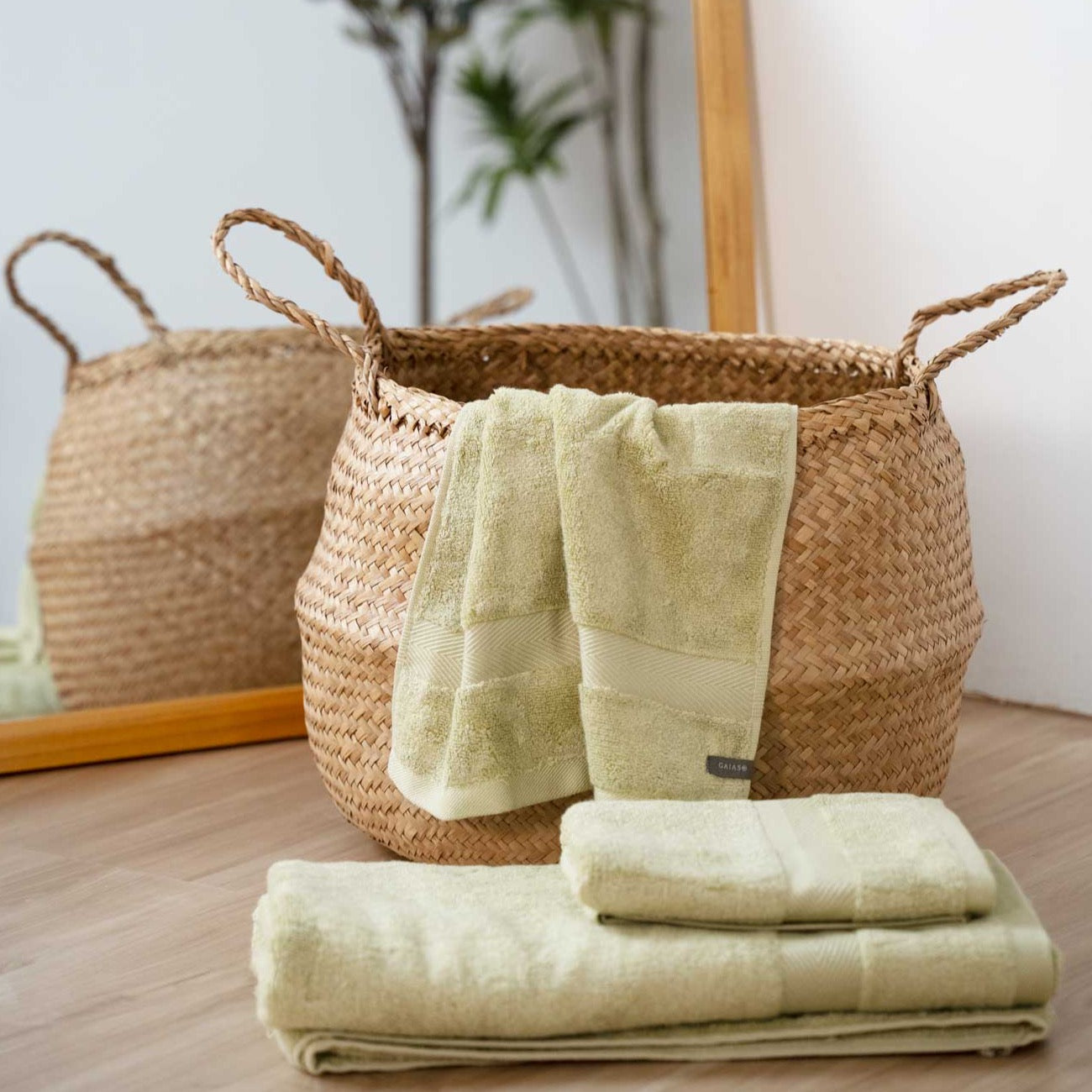 NaturaPlush Bamboo Towel
